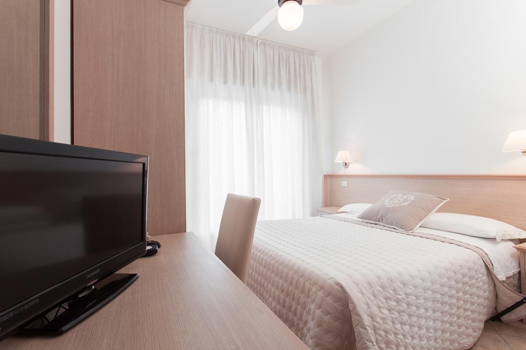 B&B Airone Cervia - Camere E Appartamenti Exterior photo